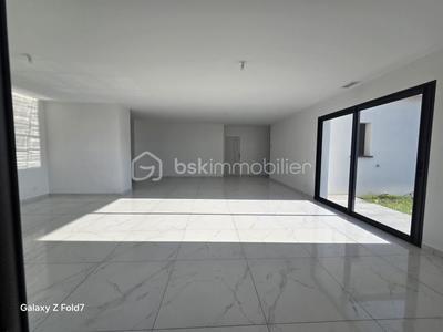 Maison - 139 m² - 5 pièces