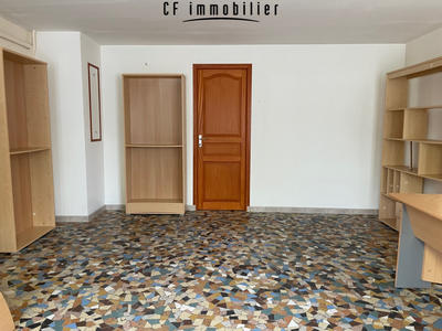 Maison - 196 m² - 8 pièces