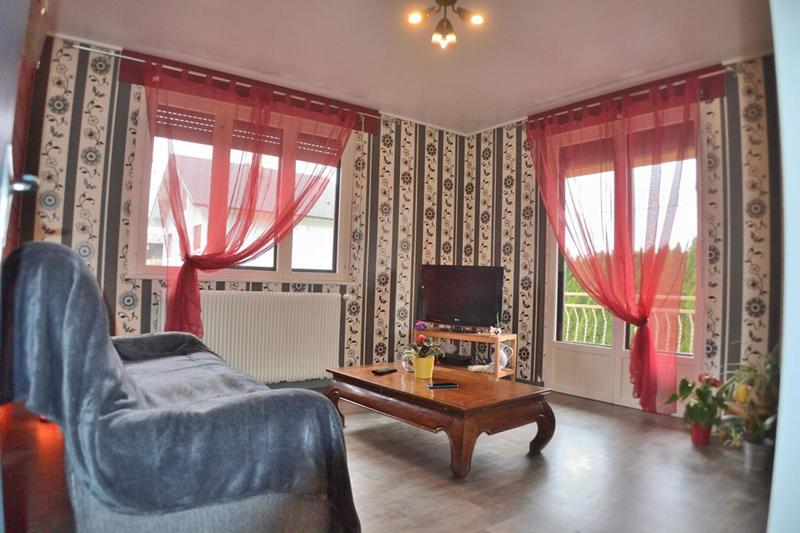 Maison - 317 m² - 14 pièces