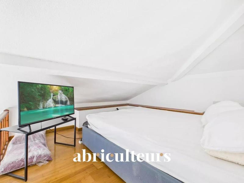 Studio - 14 m² - 1 pièce