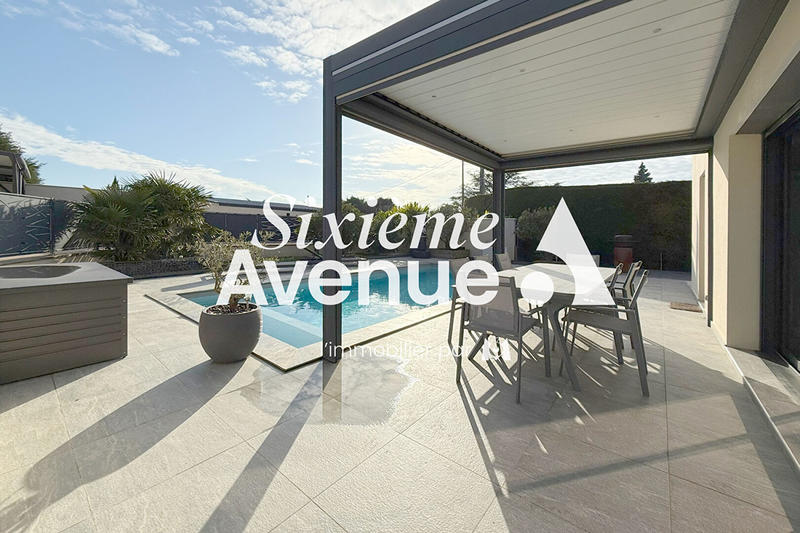 Maison - 130 m² - 6 pièces