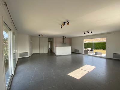 Villa - 107 m² - 4 pièces