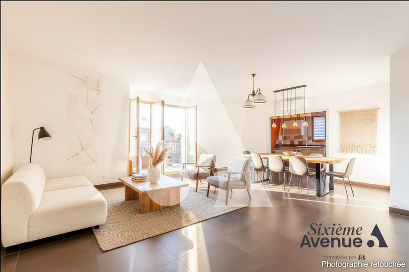 Appartement - 95 m² - 5 pièces