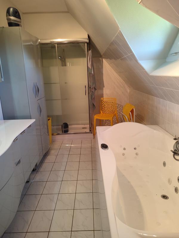 Maison - 142 m² - 7 pièces