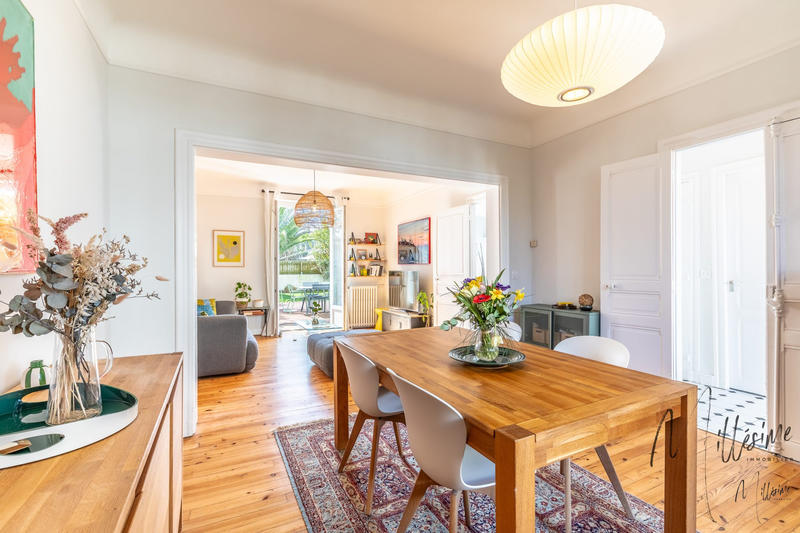 Maison - 171 m² - 7 pièces