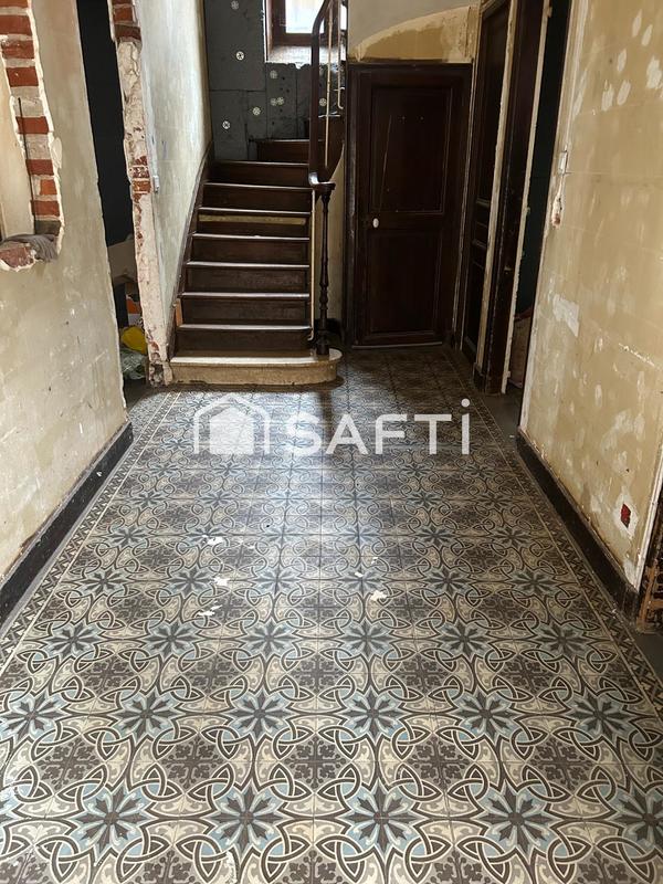 Maison - 320 m² - 13 pièces