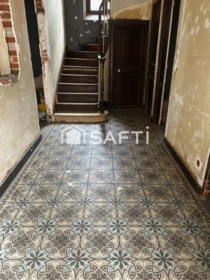 Maison - 320 m² - 13 pièces