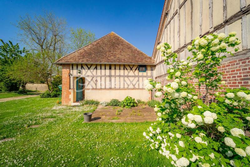 Propriété - 324 m² - 11 pièces