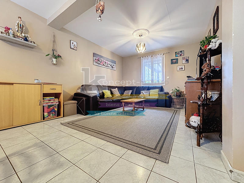 Maison - 128 m² - 7 pièces