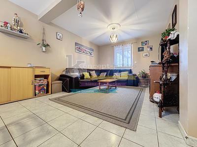 Maison - 128 m² - 7 pièces