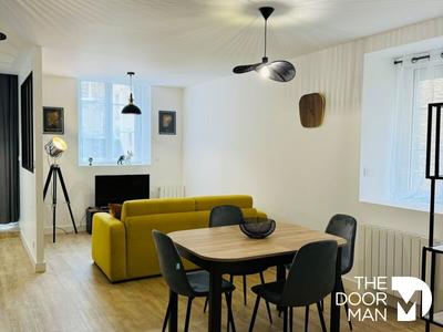 Appartement - 60 m² - 2 pièces