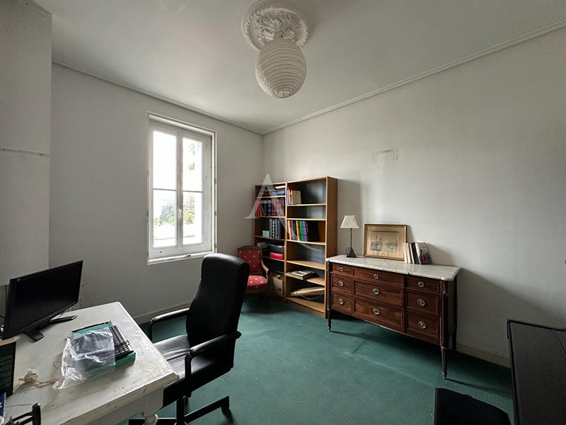 Maison - 121 m² - 8 pièces