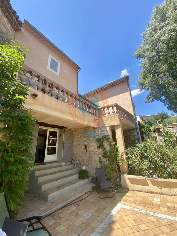 Maison de village - 90 m² - 5 pièces