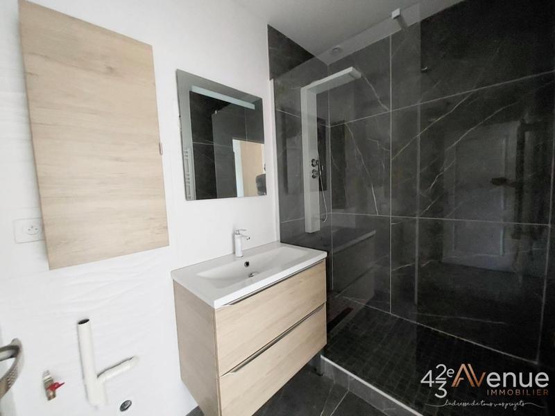 Appartement - 84 m² - 4 pièces