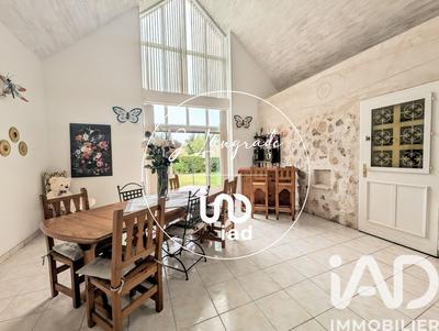 Maison - 179 m² - 7 pièces