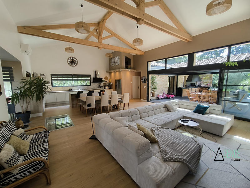 Maison contemporaine - 200 m² - 8 pièces