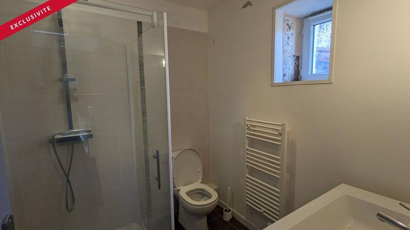 Maison - 250 m² - 11 pièces