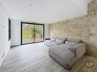 Maison - 137 m² - 6 pièces