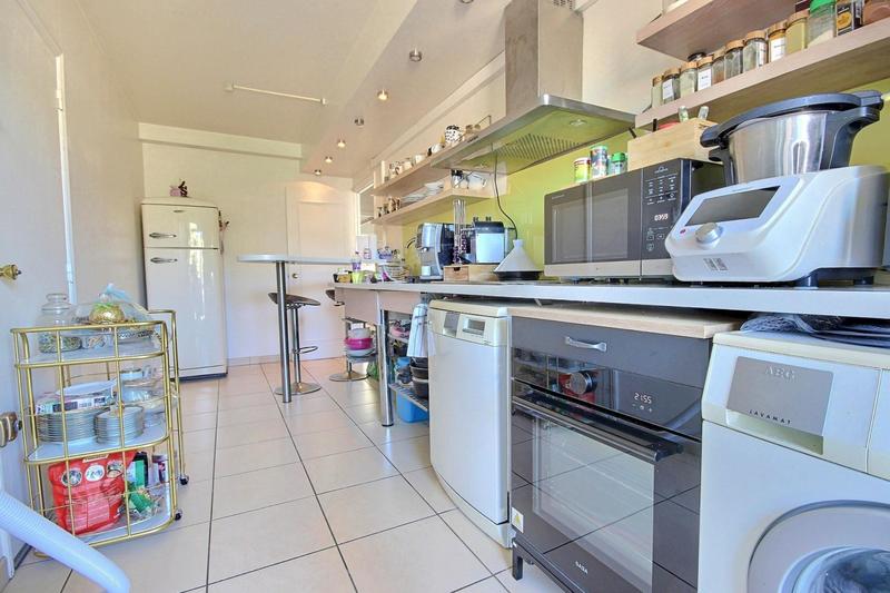 Appartement - 79 m² - 3 pièces