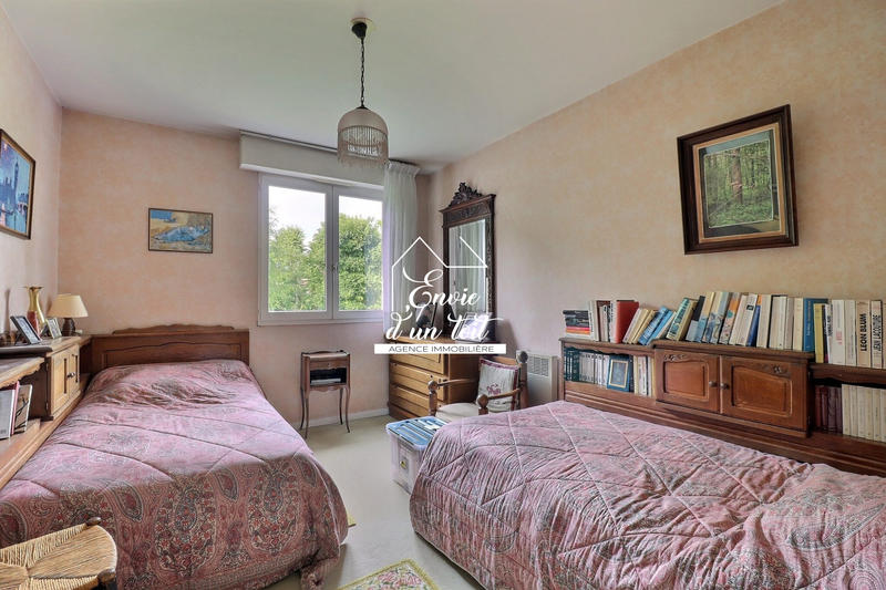 Appartement - 100 m² - 4 pièces