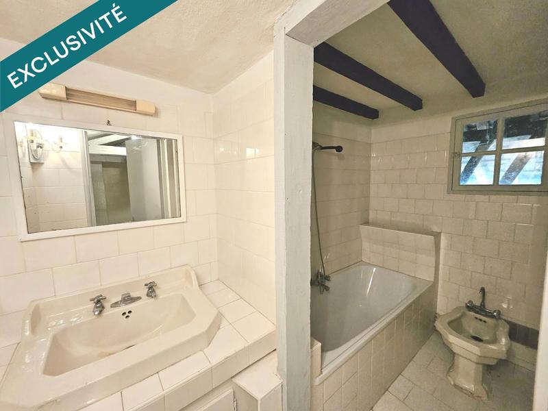 Maison - 300 m² - 9 pièces