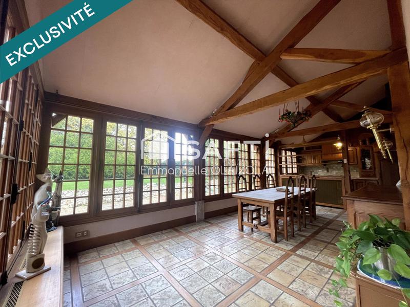 Maison - 235 m² - 9 pièces