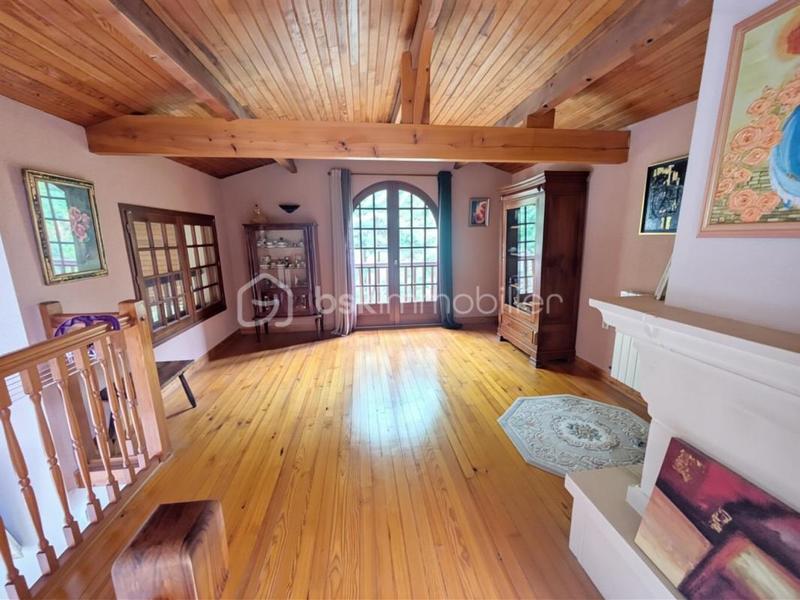 Maison d'architecte - 300 m² - 8 pièces