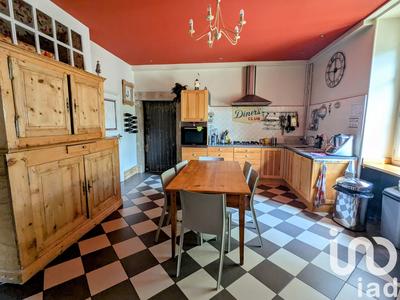 Maison - 484 m² - 16 pièces