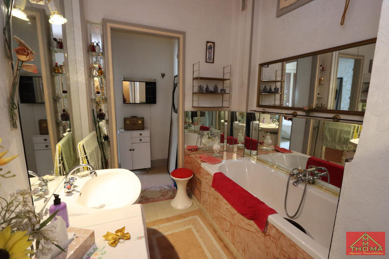 Appartement - 155 m² - 6 pièces