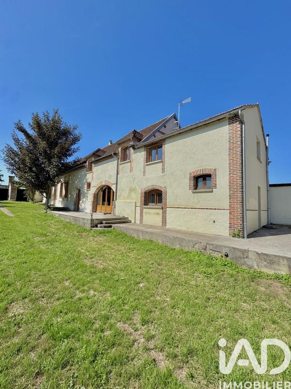 Maison - 240 m² - 8 pièces
