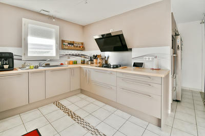 Maison - 110 m² - 4 pièces