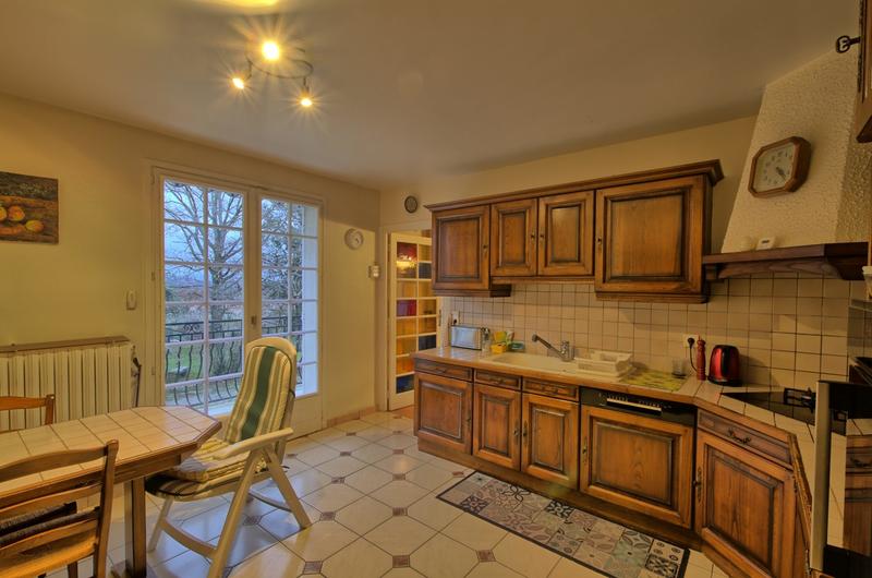 Maison ancienne - 216 m² - 7 pièces