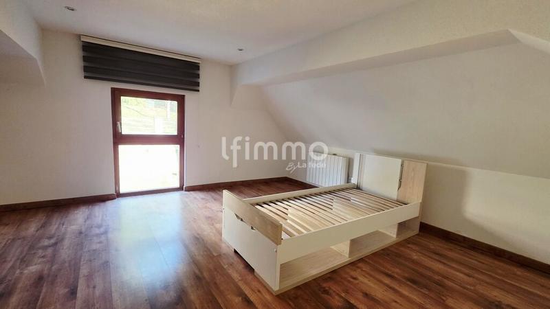 Propriété - 200 m² - 7 pièces