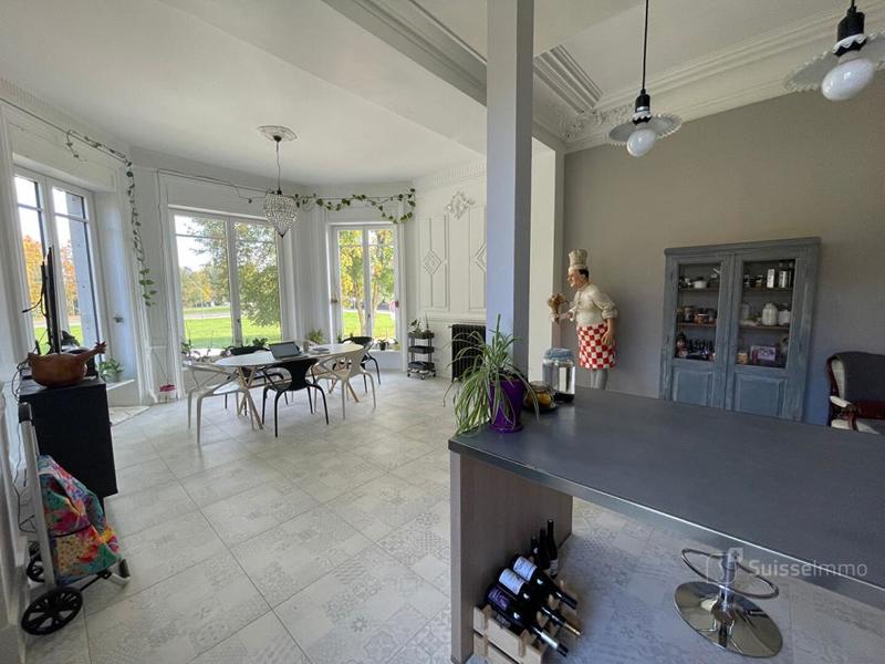 Appartement - 221 m² - 3 pièces