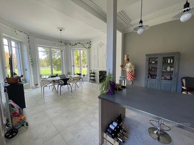 Appartement - 221 m² - 3 pièces