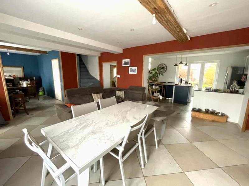 Maison - 151 m² - 6 pièces