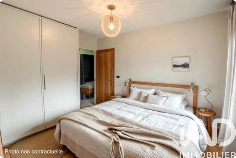 Appartement - 92 m² - 5 pièces