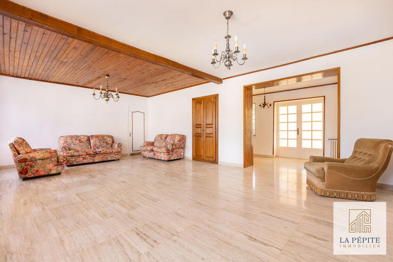 Maison - 104 m² - 4 pièces