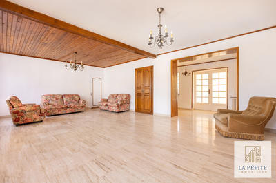 Maison - 104 m² - 4 pièces