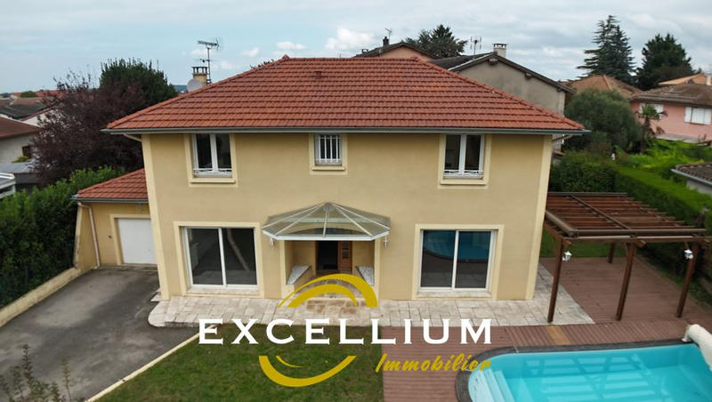 Maison - 182 m² - 6 pièces