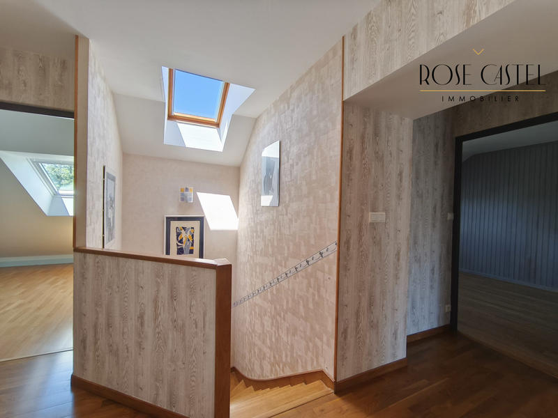 Maison ancienne - 204 m² - 8 pièces