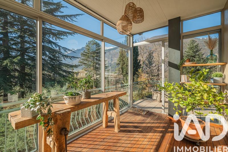 Maison - 196 m² - 6 pièces