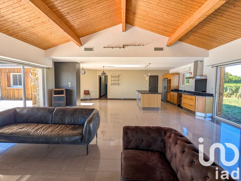 Maison - 160 m² - 6 pièces