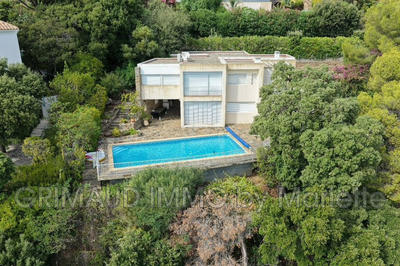 Maison - 187 m² - 10 pièces