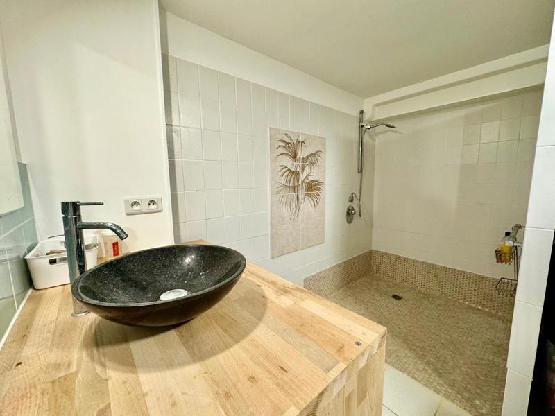 Maison - 200 m² - 7 pièces