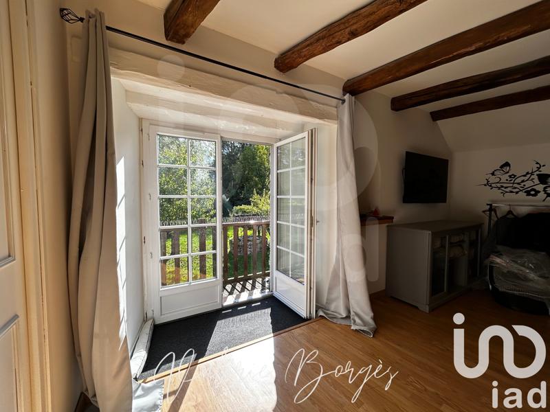 Maison - 210 m² - 7 pièces