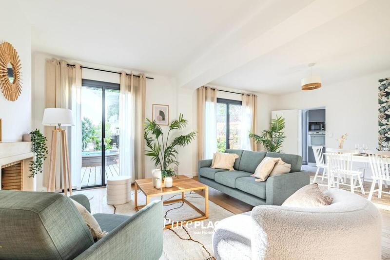 Maison - 186 m² - 7 pièces