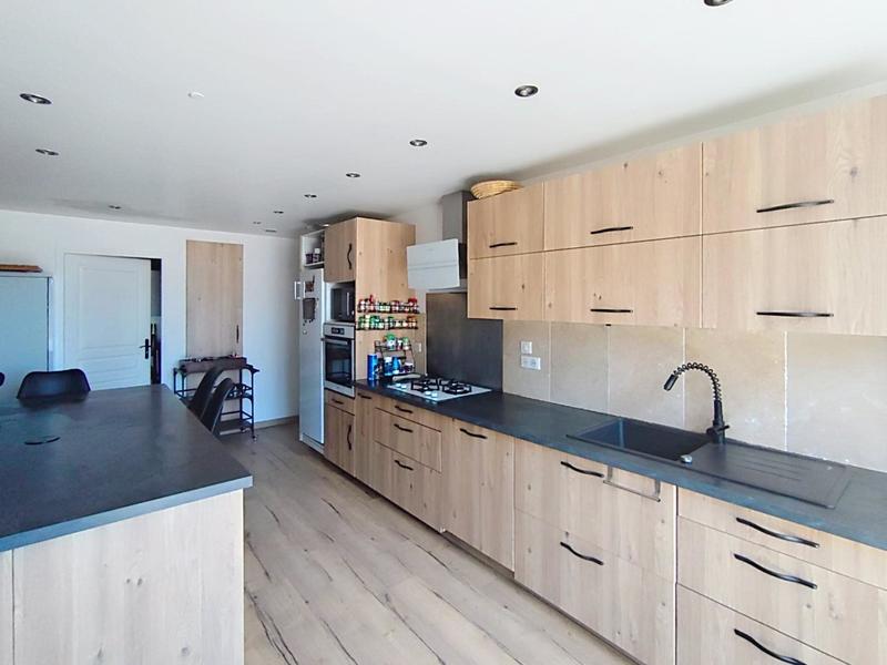 Maison - 259 m² - 12 pièces