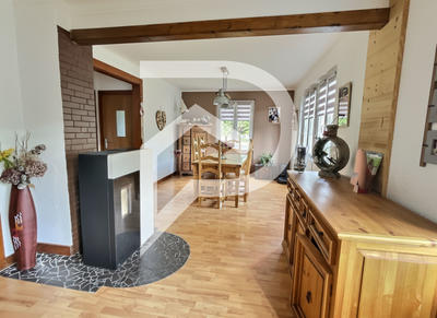 Maison - 174 m² - 8 pièces