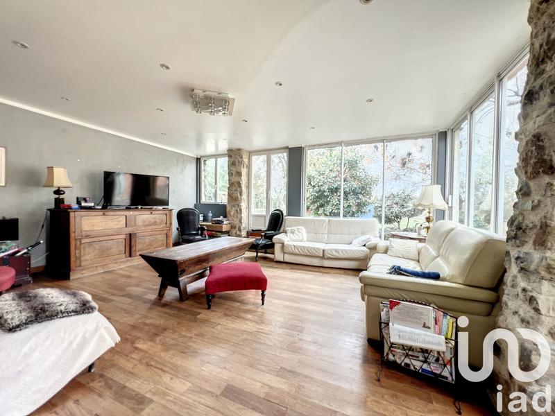 Maison - 300 m² - 13 pièces